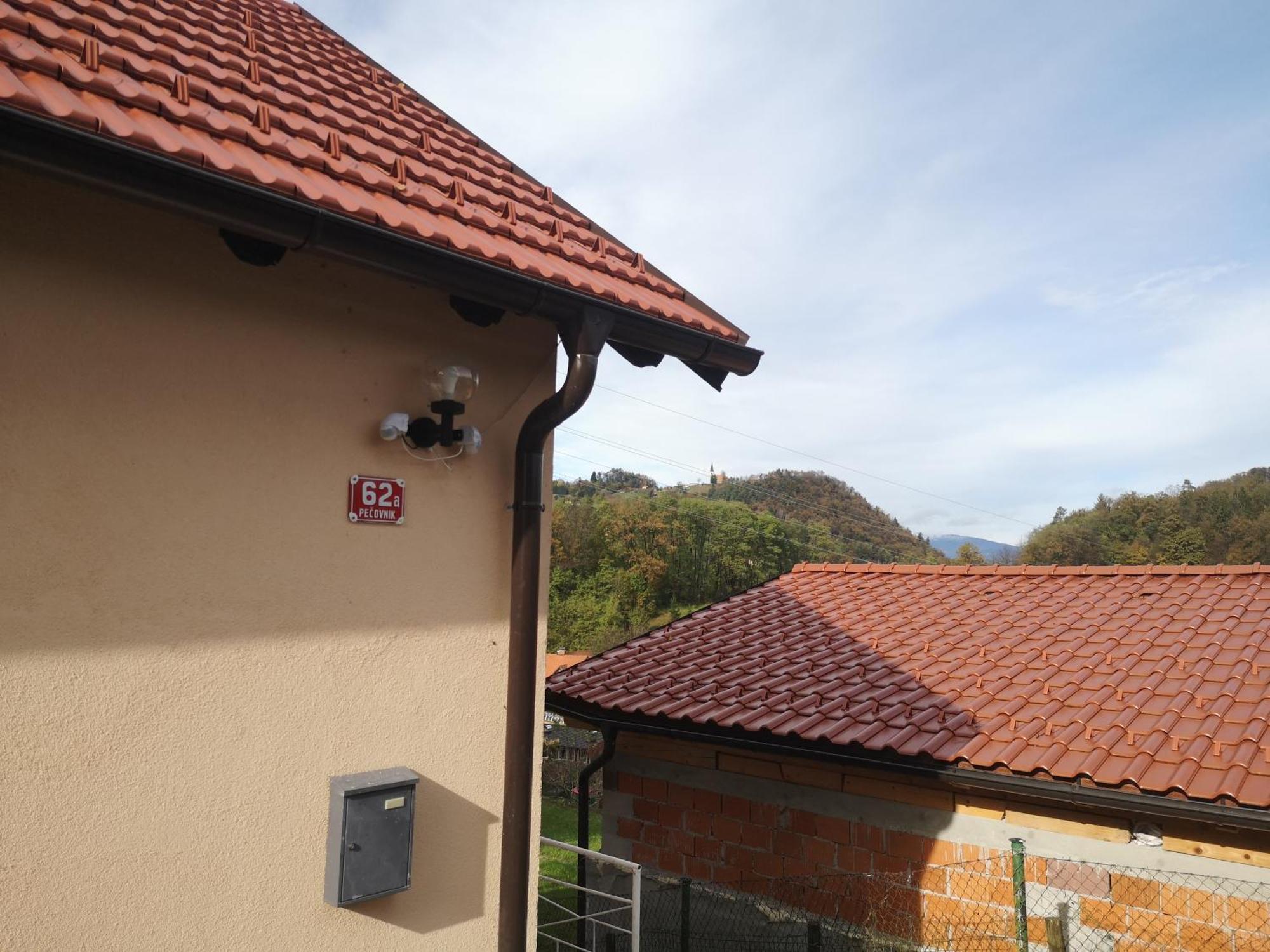 Small House In Celje Buitenkant foto